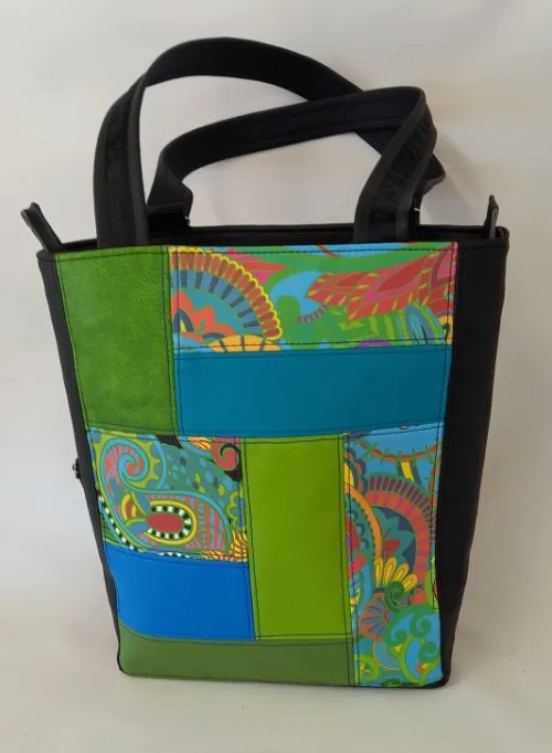 Rugzak-schoudertas in blauw en groen met eigen prints